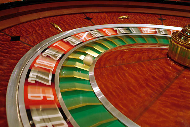 Live dealer gaming tables